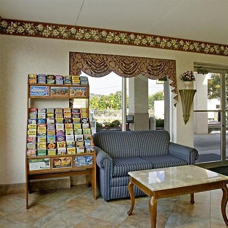 Americas Best Value Inn And Suites Knoxville Bagian luar foto